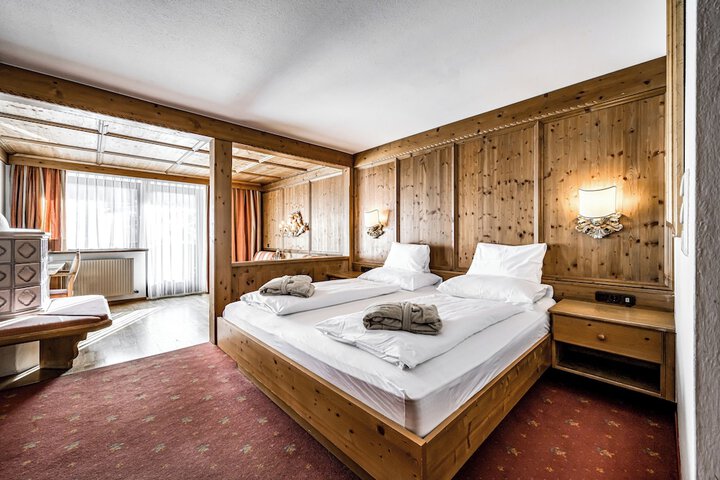 Room 18 of 65