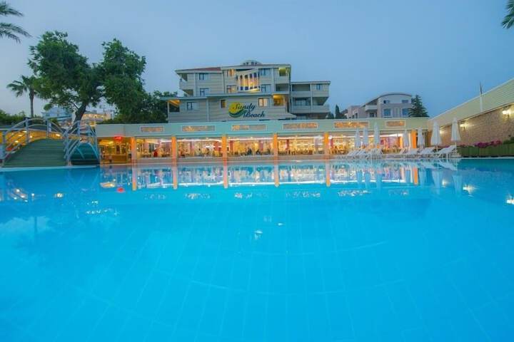 Pool 15 of 39