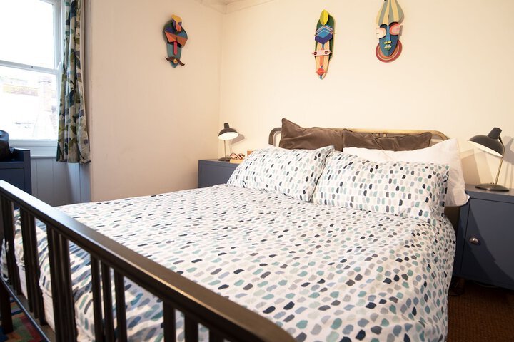 Room 11 of 39