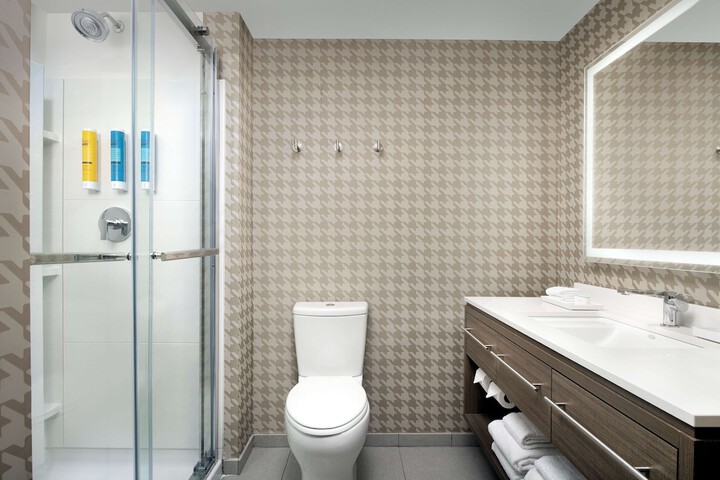Bathroom shower
