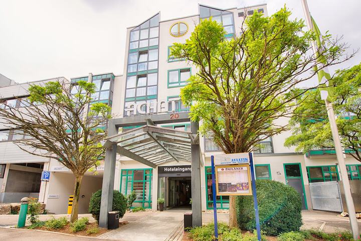 Hotel 55 of 56