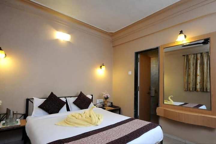 Room 17 of 49