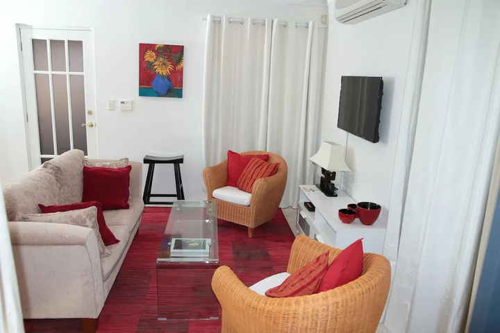 Room 4 of 10