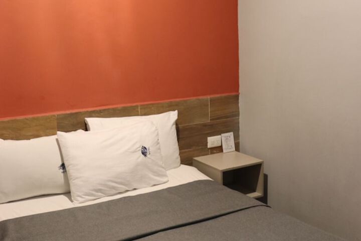 Room 31 of 81