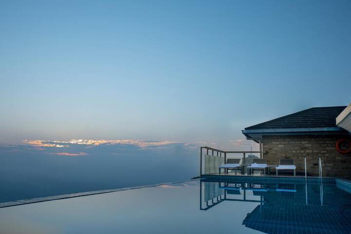 Pool 22 of 56