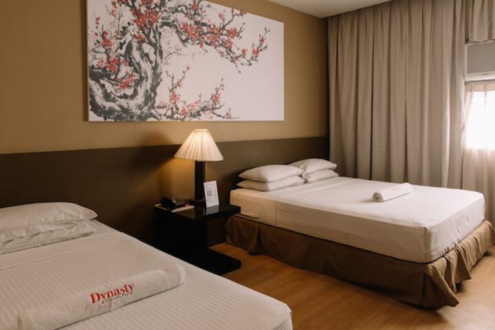Room 83 of 158