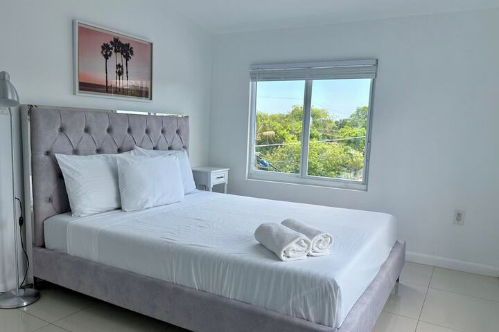 Room 10 of 65