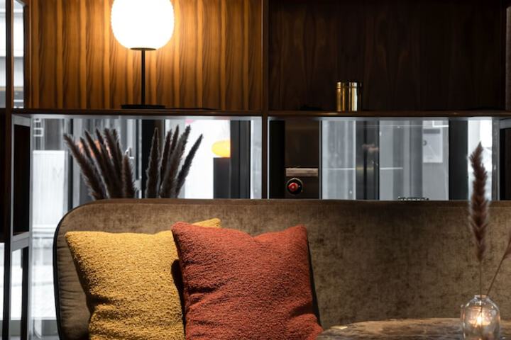 Guest Lobby