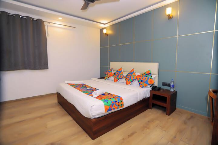 Room 12 of 44