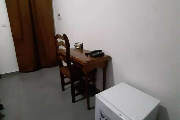 Room 5 of 13