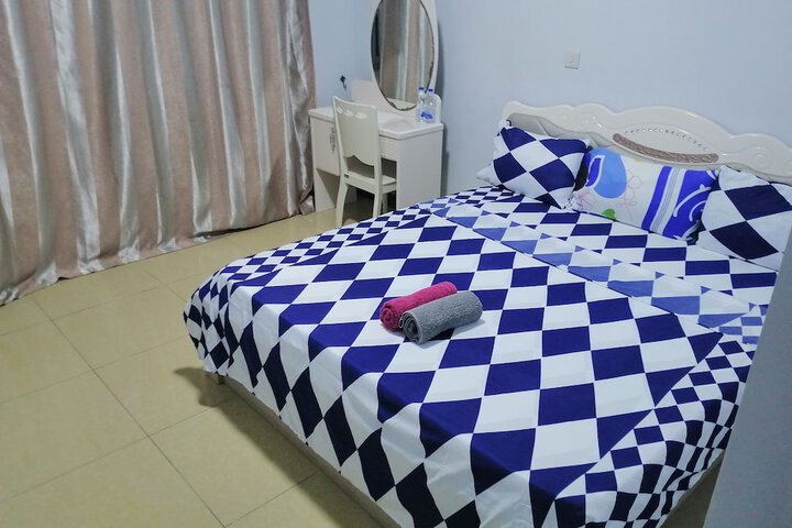 Room 9 of 26