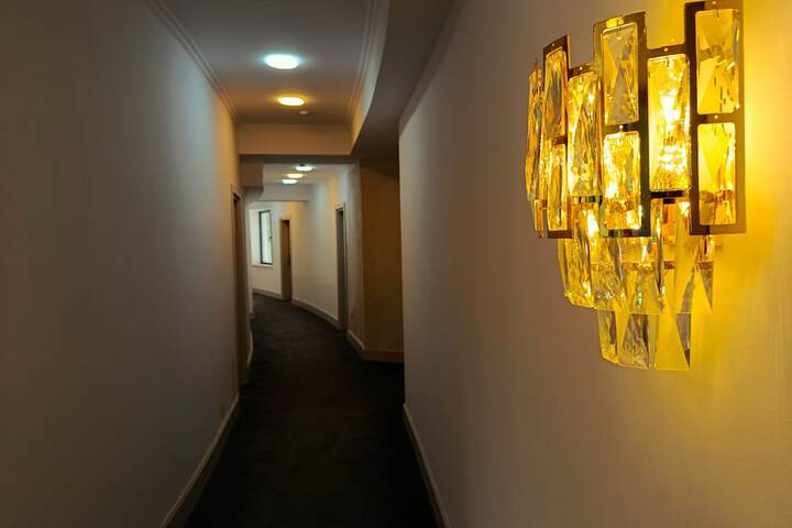 Ballroom/Hall 19 of 31
