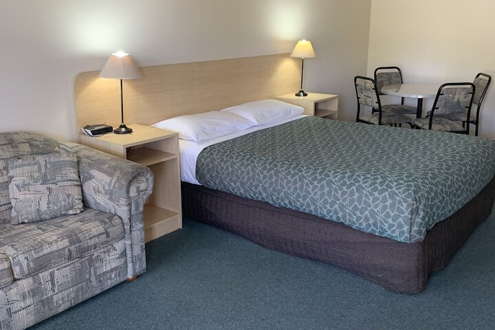Room 4 of 29