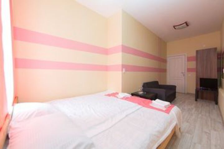 Room 14 of 84