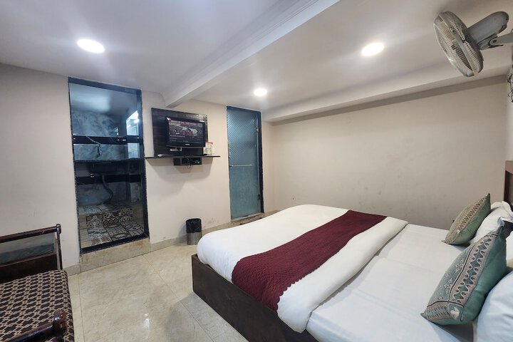 Room 8 of 58