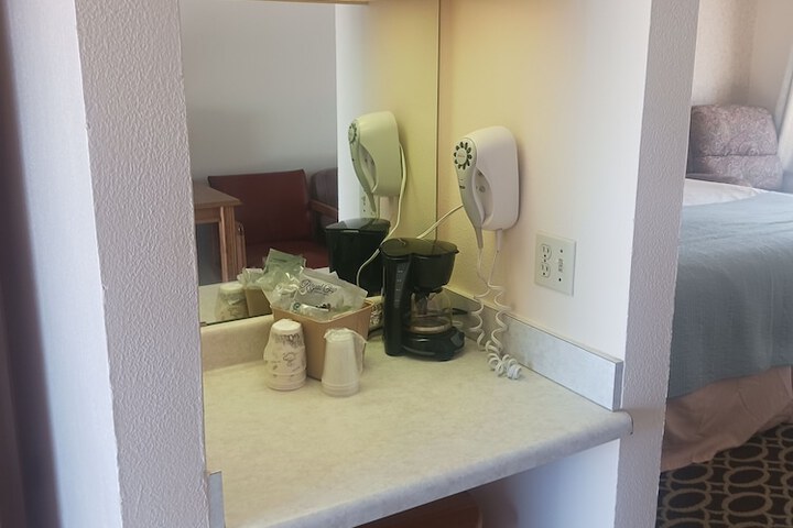 Breakfast/Coffee Service 21 of 46