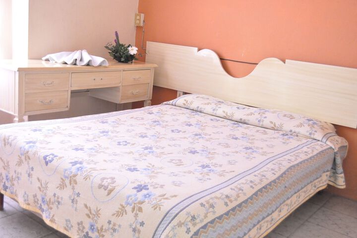 Room 5 of 21