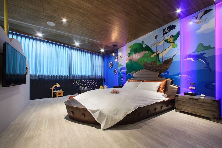 Room 33 of 75