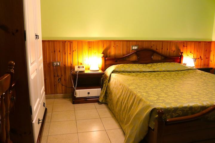 Room 34 of 63