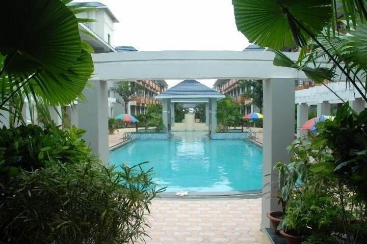 Hotel with Pool
