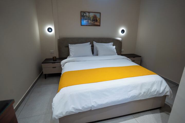 Room 21 of 74