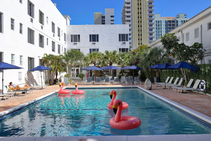 Pool 43 of 50