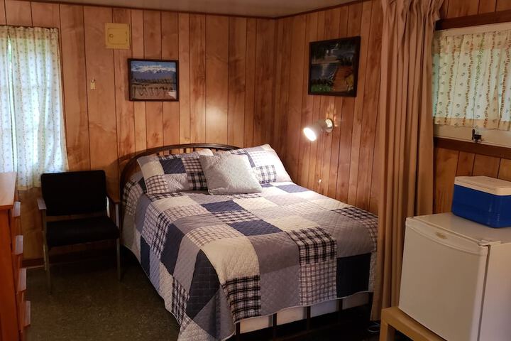 Room 59 of 215