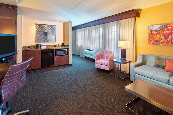Room 18 of 34