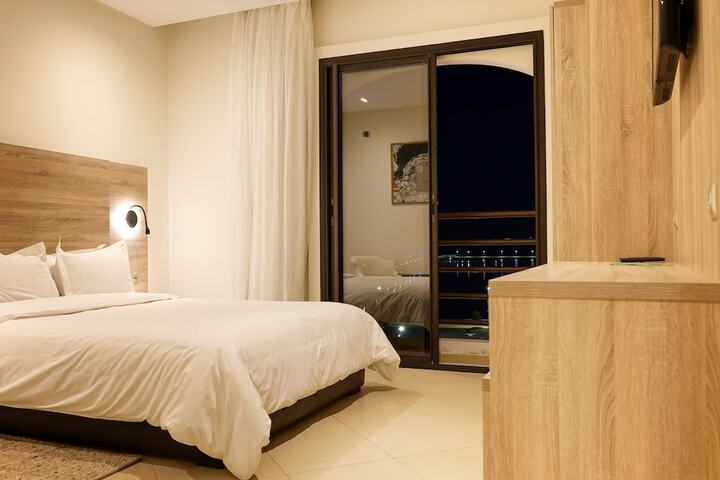 Room 25 of 50