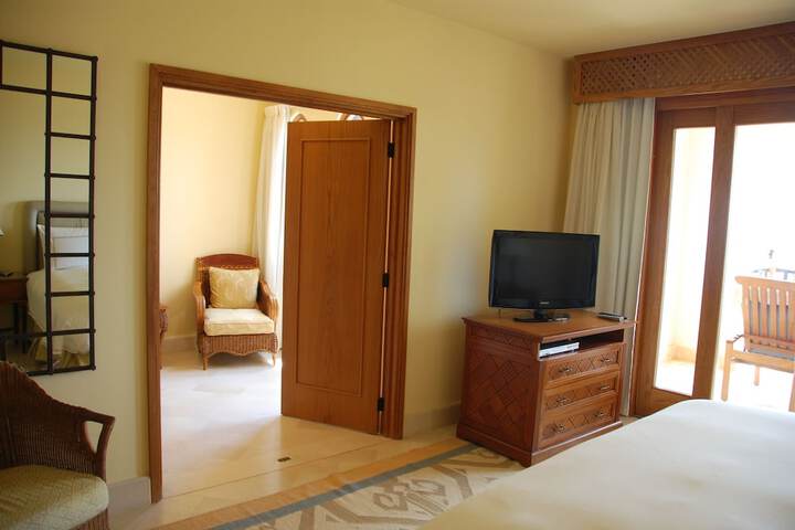 Room 6 of 22