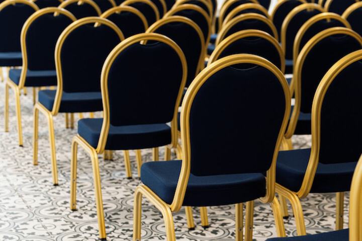 Business Center 173 of 193