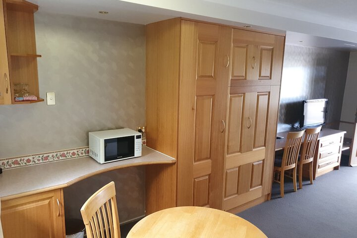 Room 12 of 68