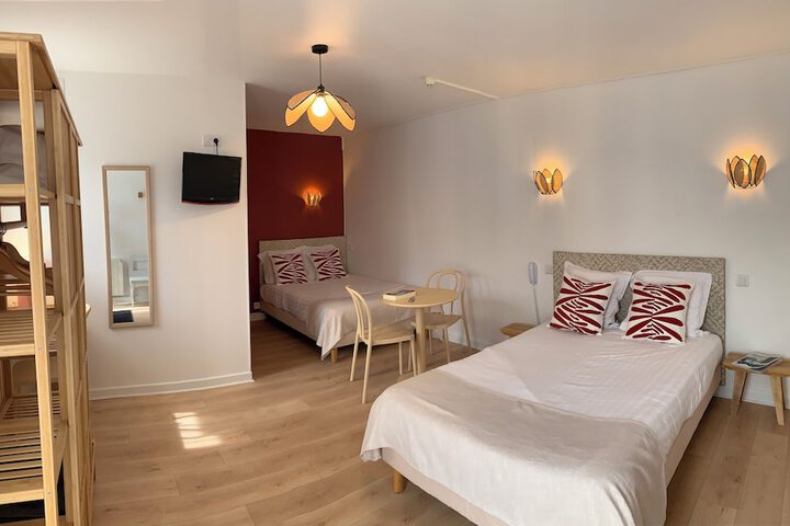 Room 17 of 39