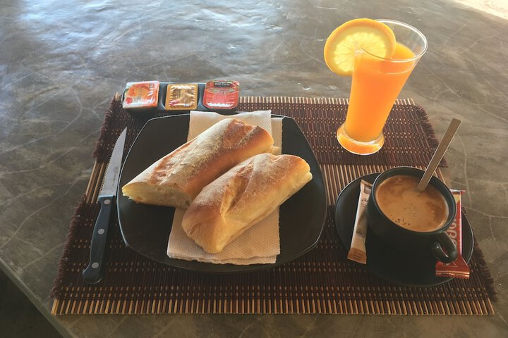 Breakfast/Coffee Service 31 of 43