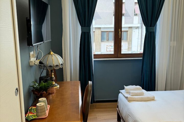 Room 58 of 96