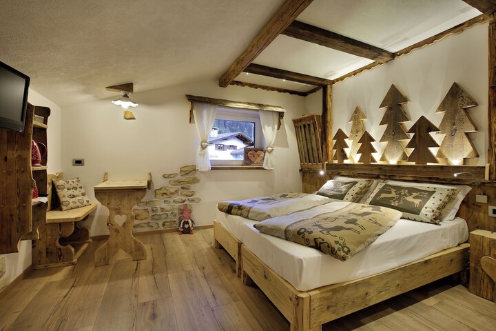 Room 14 of 51