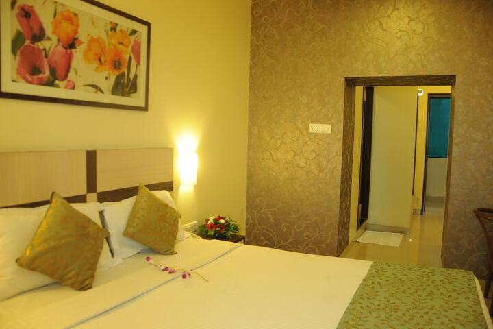 Room 26 of 53
