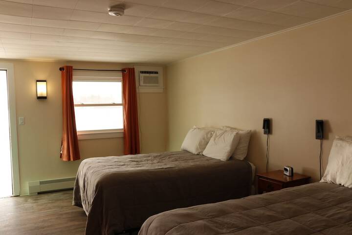 Room 10 of 26