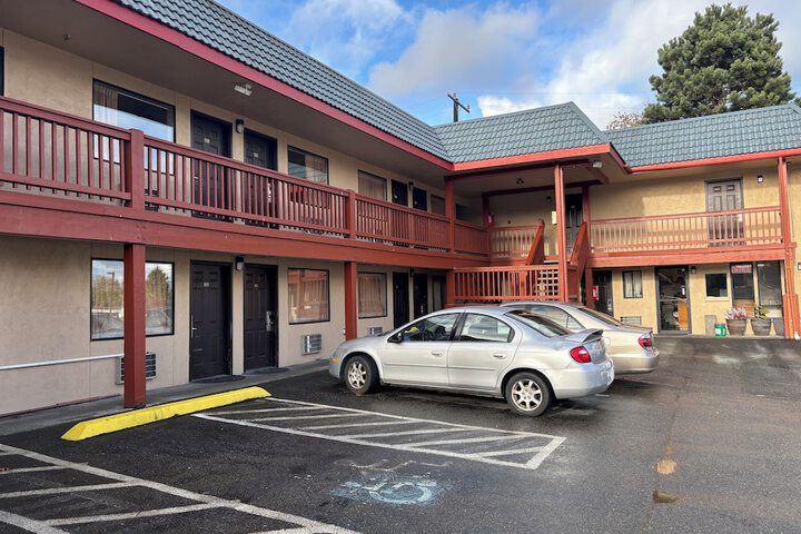 Hotel 17 of 24