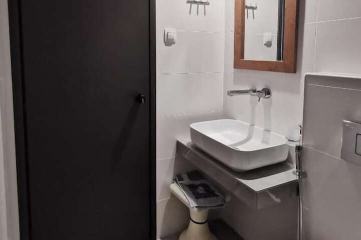 Clean Restrooms