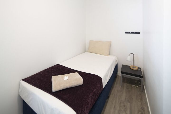 Room 17 of 132
