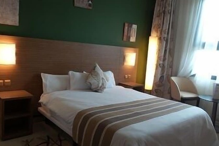 Room 9 of 55