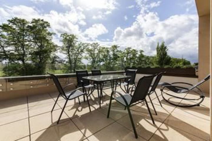 Terrace/Patio 56 of 57