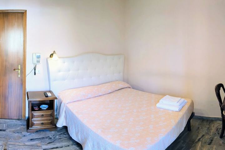 Room 41 of 204