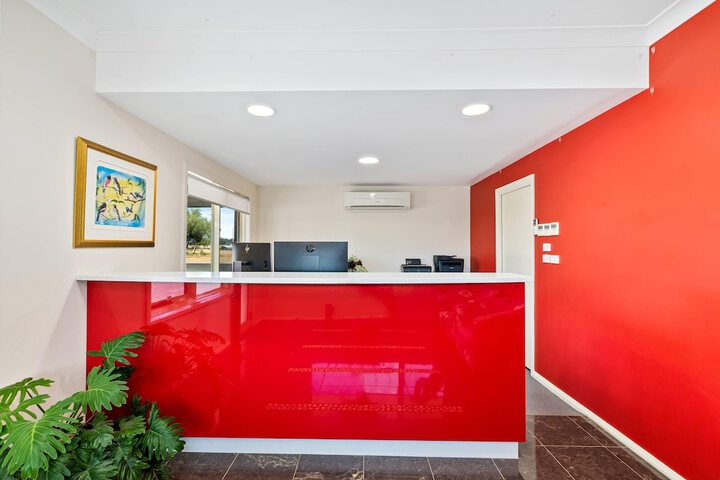 Entrance & Lobby