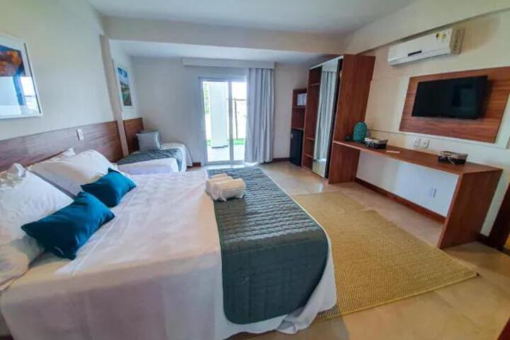 Room 13 of 48