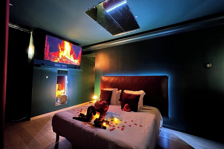 Room 16 of 51