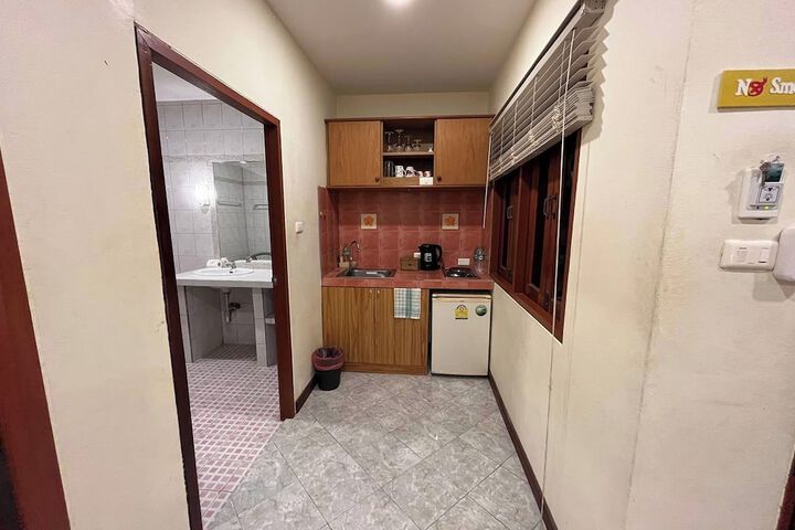 Room 35 of 53