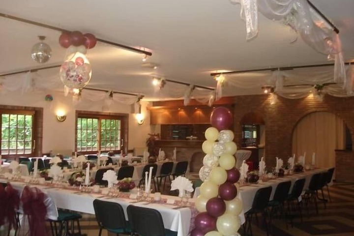 Ballroom/Hall 26 of 37