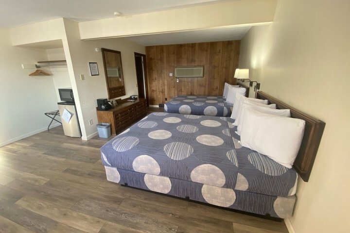Room 9 of 41